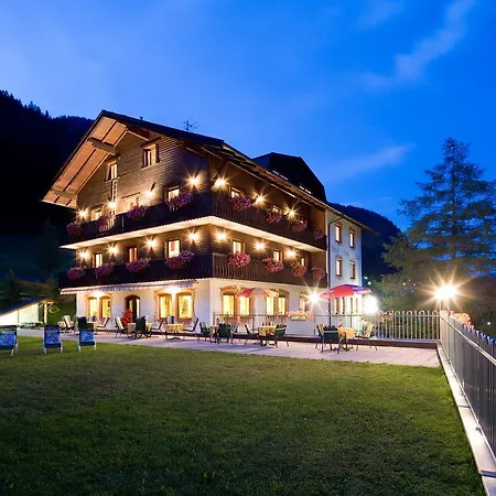 Zita Hotel 3*
