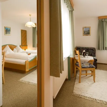 Zita Hotel 3*